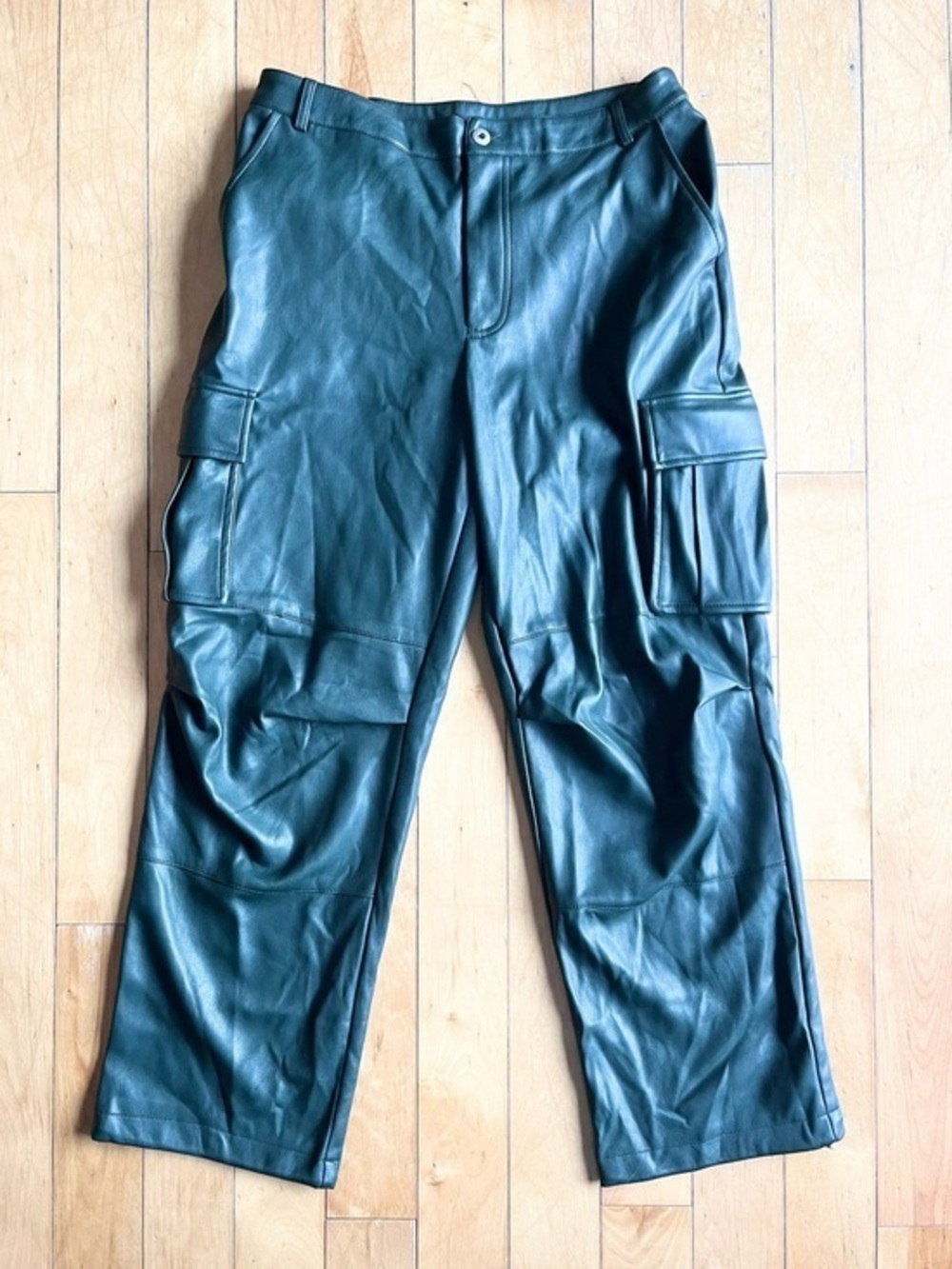 7 For All Mankind Forest Green Faux Leather Cargo Pants Size Medium